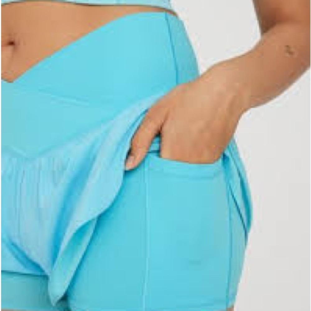 Aerie Real Me Crossover High Rise Shorts in Teal/Light Blue - Picture 2 of 9